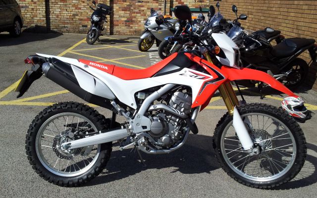 side view of the honda crf 250 l